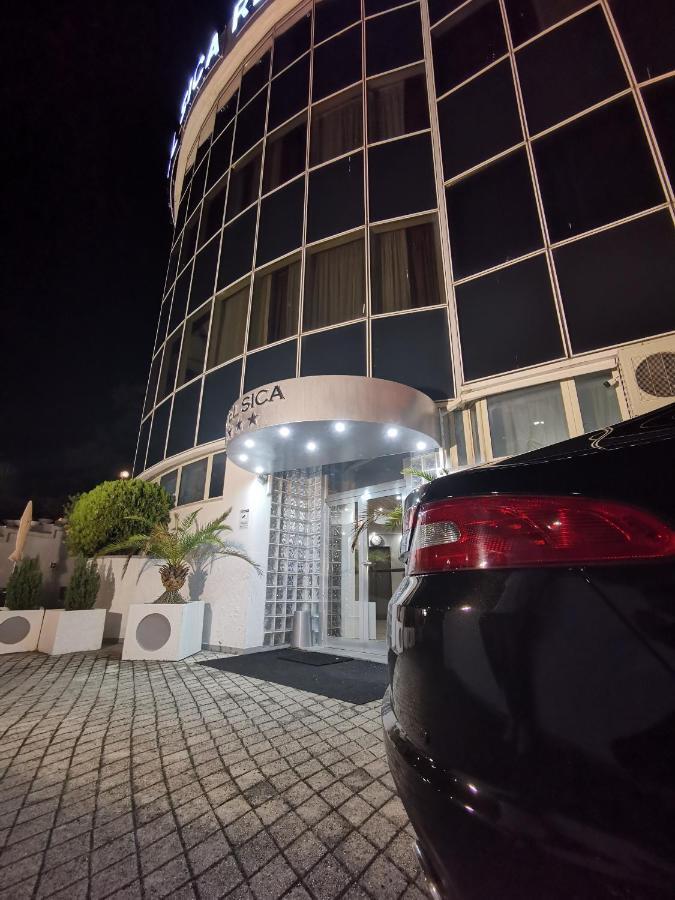 Hotel Sica